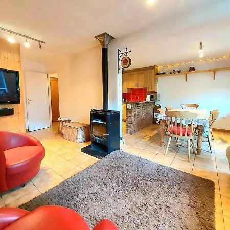Large Duplex 8 Persons